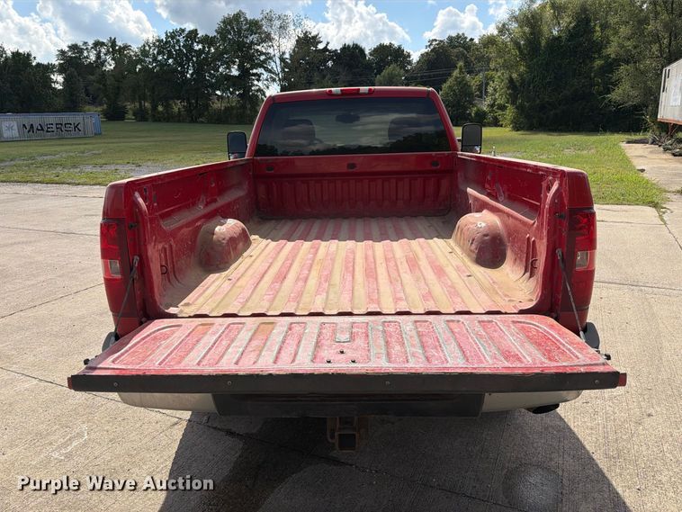 image for item DZ4831 2007 Chevrolet Silverado 2500HD pickup truck