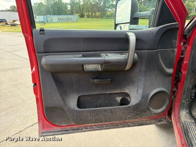 image for item DZ4831 2007 Chevrolet Silverado 2500HD pickup truck