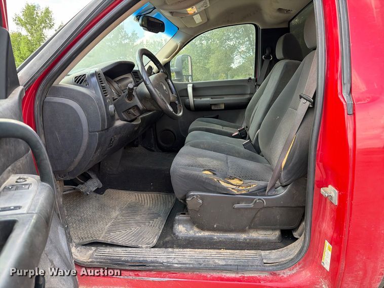 image for item DZ4831 2007 Chevrolet Silverado 2500HD pickup truck