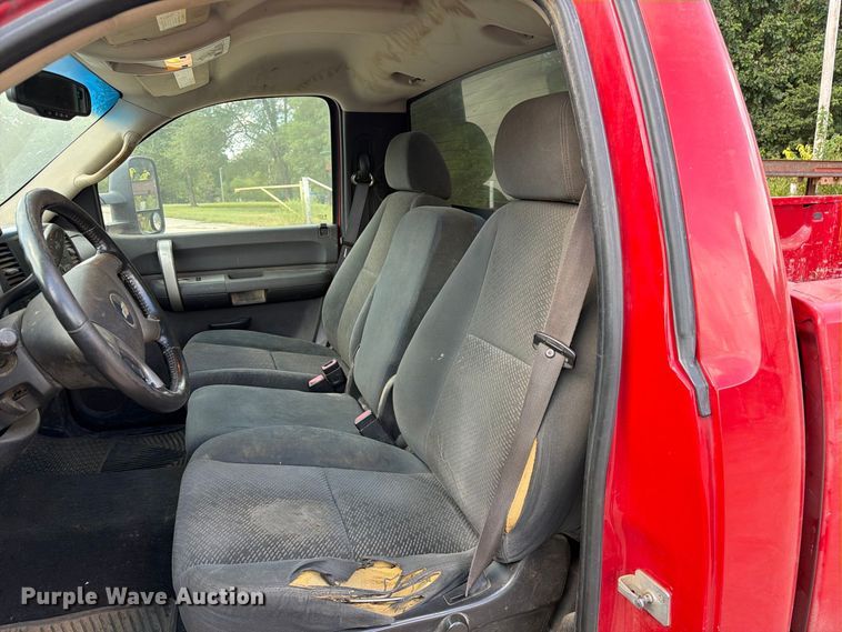 image for item DZ4831 2007 Chevrolet Silverado 2500HD pickup truck