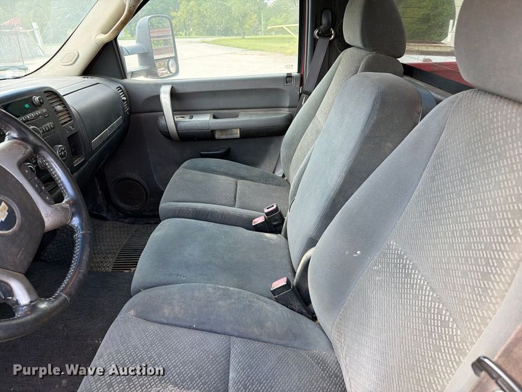 image for item DZ4831 2007 Chevrolet Silverado 2500HD pickup truck
