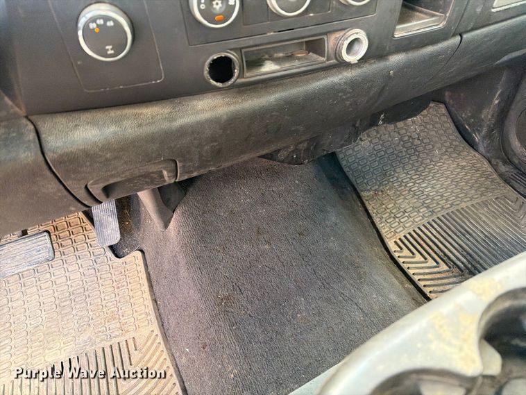 image for item DZ4831 2007 Chevrolet Silverado 2500HD pickup truck