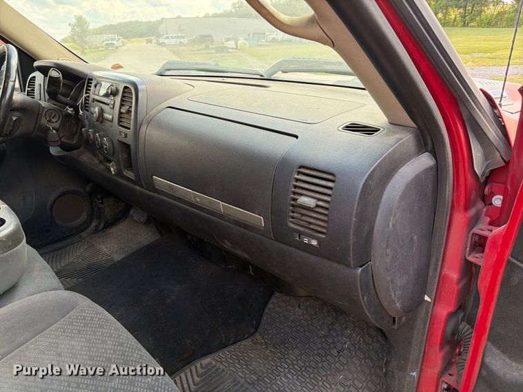 image for item DZ4831 2007 Chevrolet Silverado 2500HD pickup truck