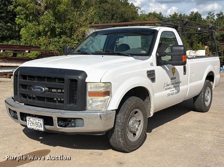 2009 Ford F250 Super Duty XL pickup truck