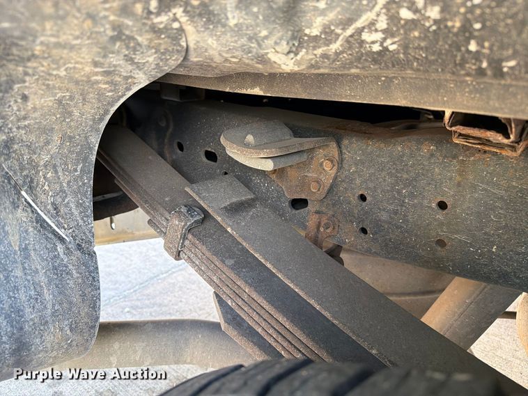 image for item DZ4832 2009 Ford F250 Super Duty XL pickup truck