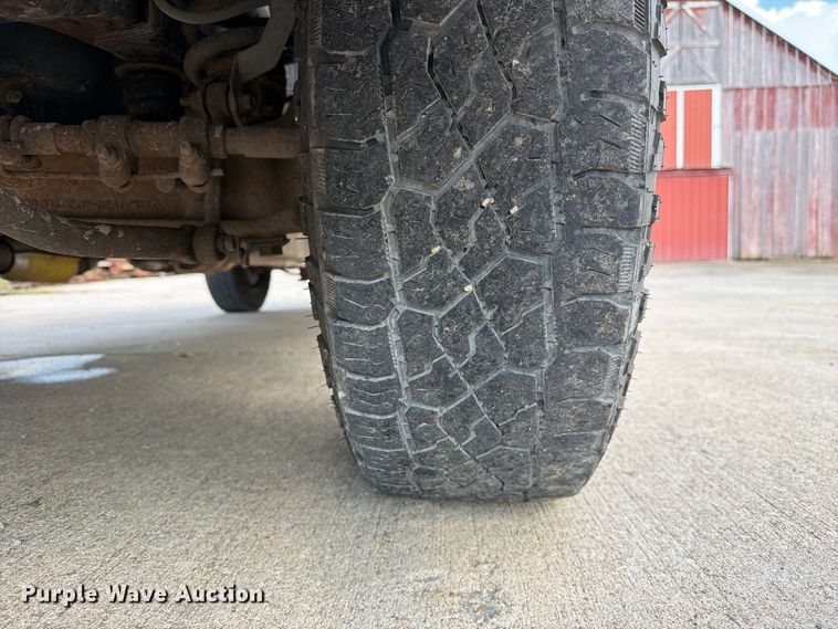 image for item DZ4832 2009 Ford F250 Super Duty XL pickup truck