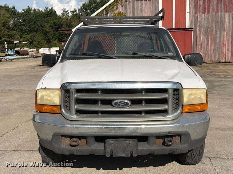 image for item DZ4834 2000 Ford F250 Super Duty XL pickup truck