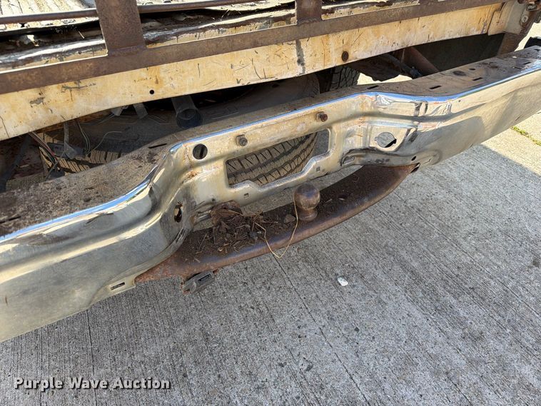 image for item DZ4834 2000 Ford F250 Super Duty XL pickup truck