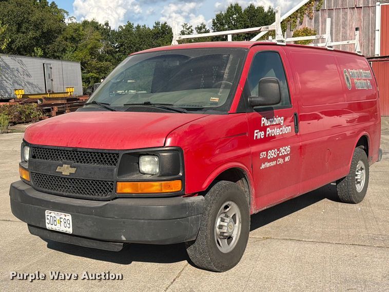 2011 Chevrolet Express 2500 van