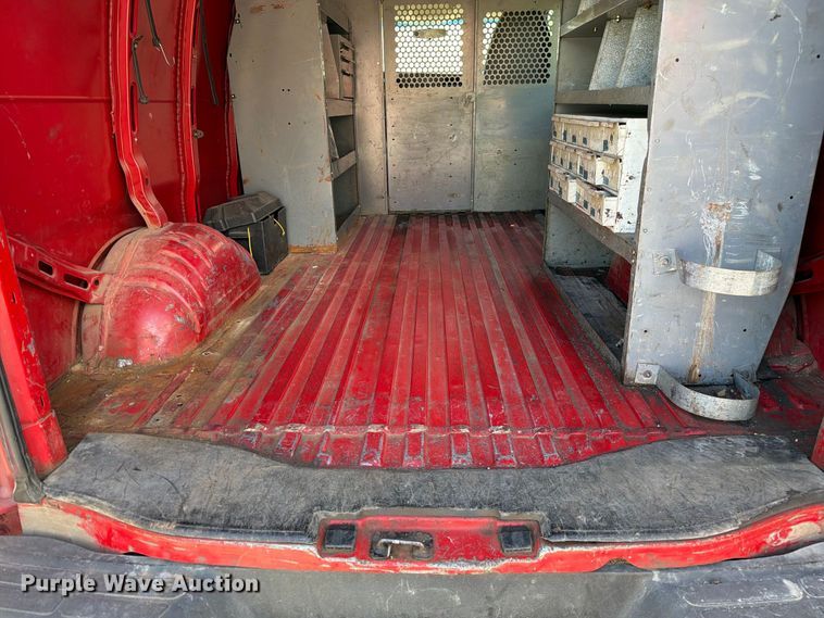 image for item DZ4835 2011 Chevrolet Express 2500 van