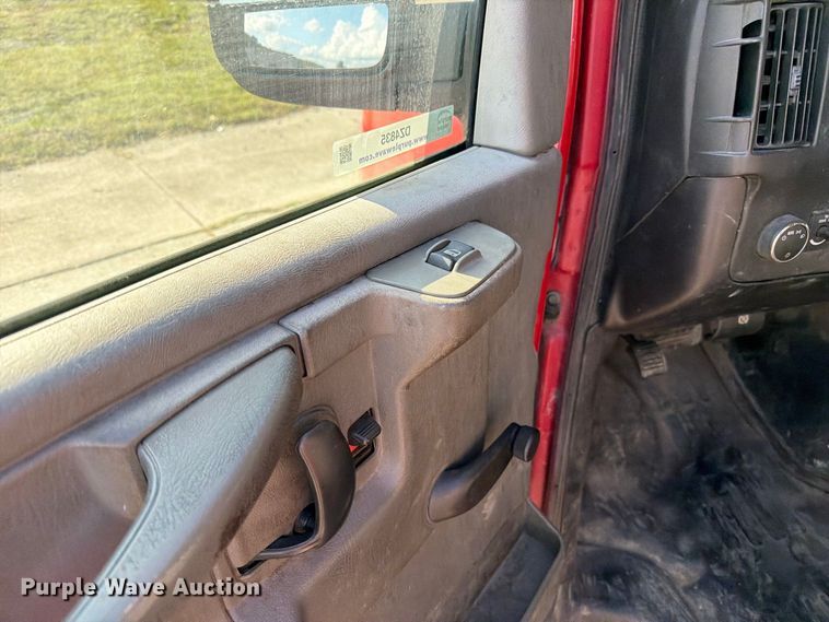 image for item DZ4835 2011 Chevrolet Express 2500 van