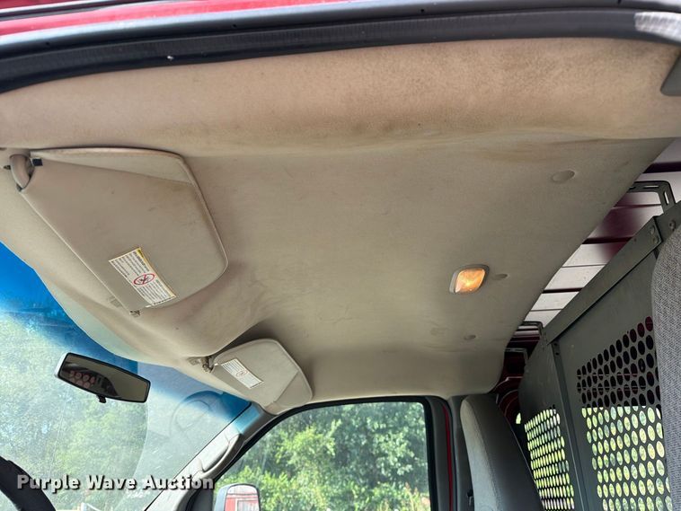 image for item DZ4835 2011 Chevrolet Express 2500 van