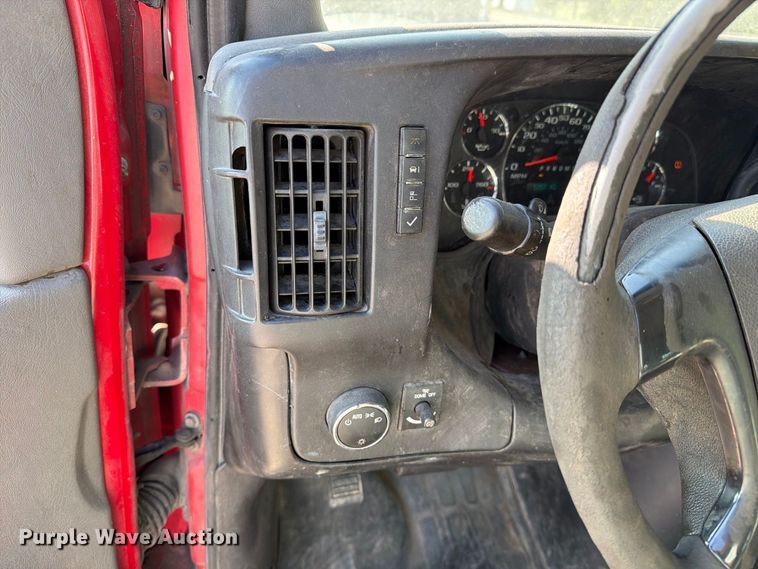 image for item DZ4835 2011 Chevrolet Express 2500 van