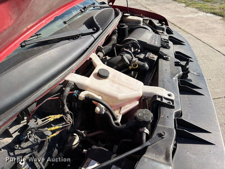 image for item DZ4835 2011 Chevrolet Express 2500 van