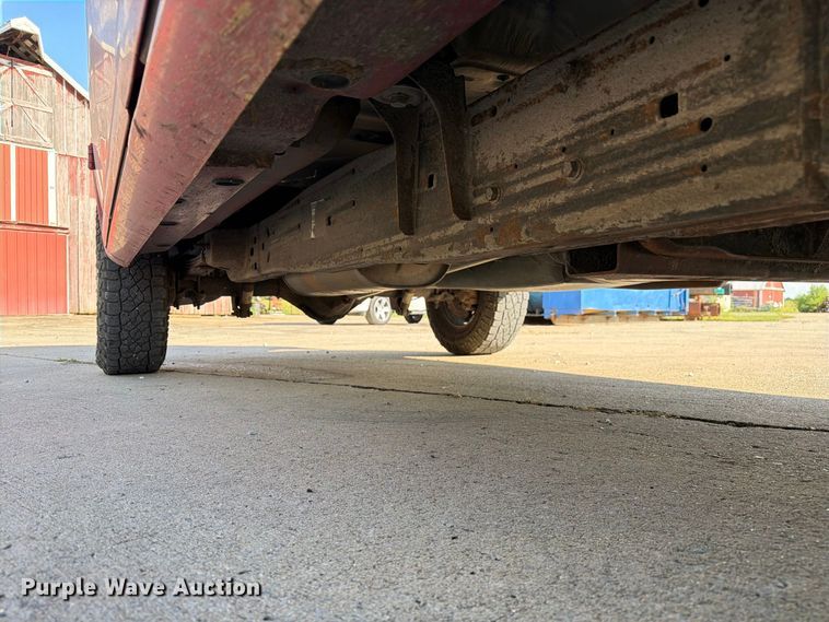 image for item DZ4835 2011 Chevrolet Express 2500 van