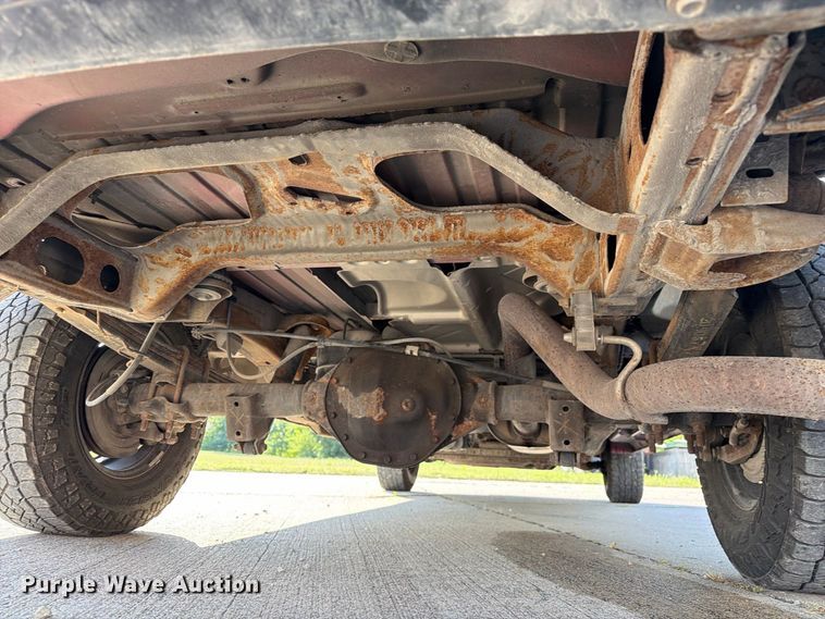 image for item DZ4835 2011 Chevrolet Express 2500 van