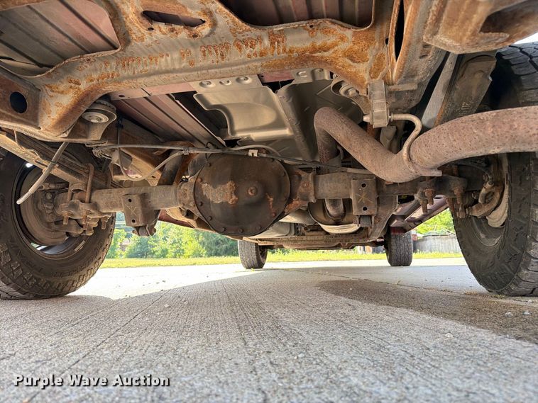 image for item DZ4835 2011 Chevrolet Express 2500 van