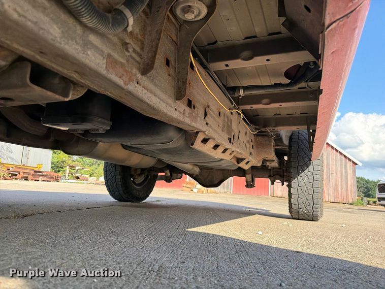 image for item DZ4835 2011 Chevrolet Express 2500 van