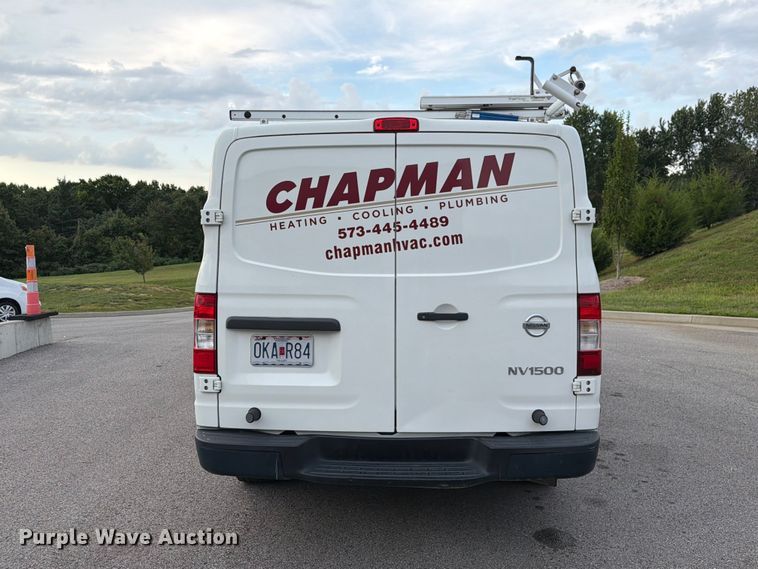 image for item DZ4837 2017 Nissan NV 1500 van