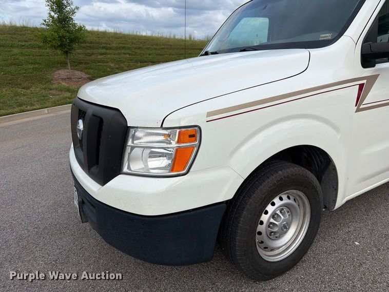 image for item DZ4837 2017 Nissan NV 1500 van