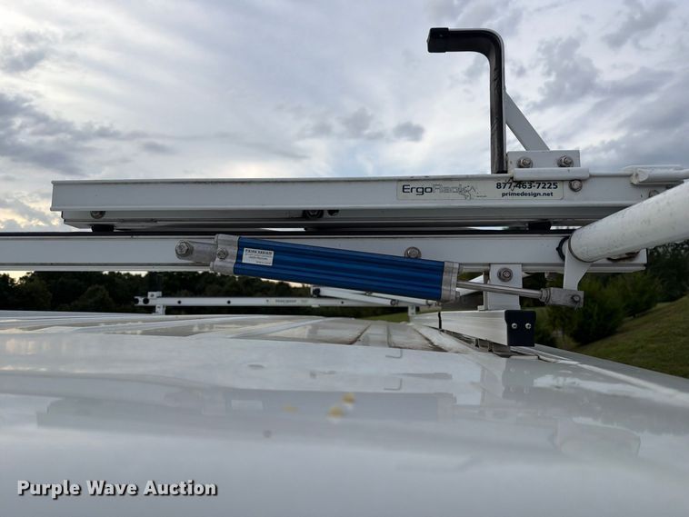 image for item DZ4837 2017 Nissan NV 1500 van