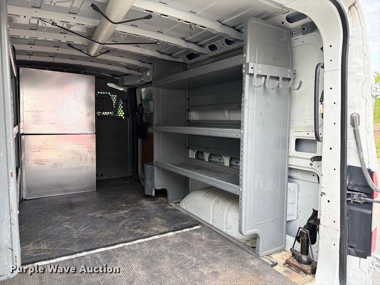 image for item DZ4837 2017 Nissan NV 1500 van