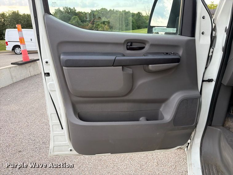 image for item DZ4837 2017 Nissan NV 1500 van