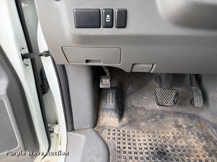image for item DZ4837 2017 Nissan NV 1500 van