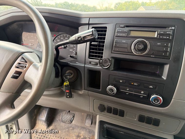 image for item DZ4837 2017 Nissan NV 1500 van