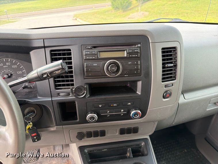 image for item DZ4837 2017 Nissan NV 1500 van