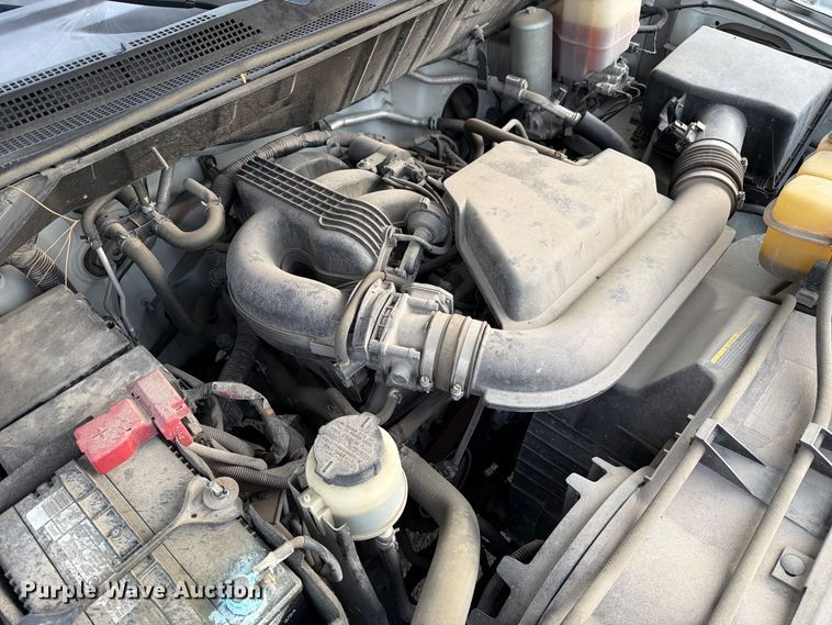 image for item DZ4837 2017 Nissan NV 1500 van