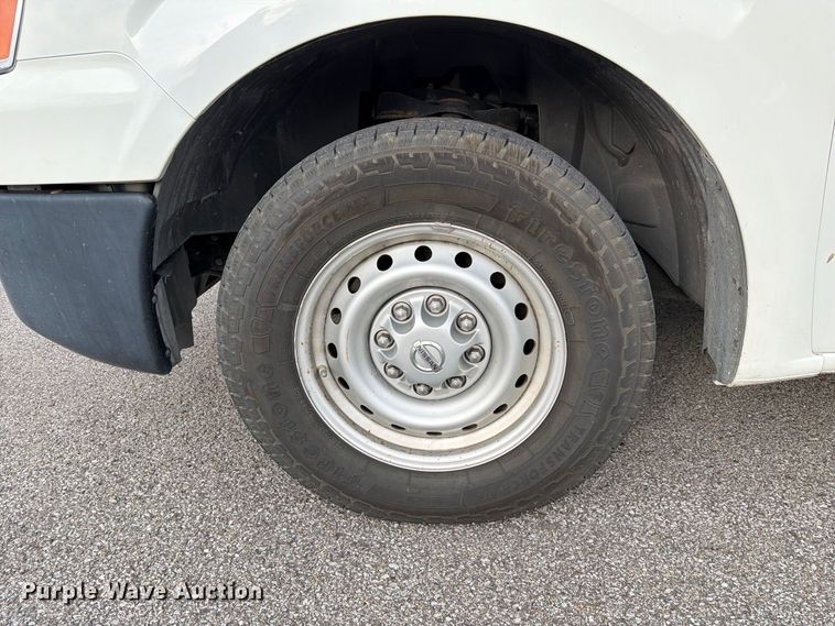 image for item DZ4837 2017 Nissan NV 1500 van