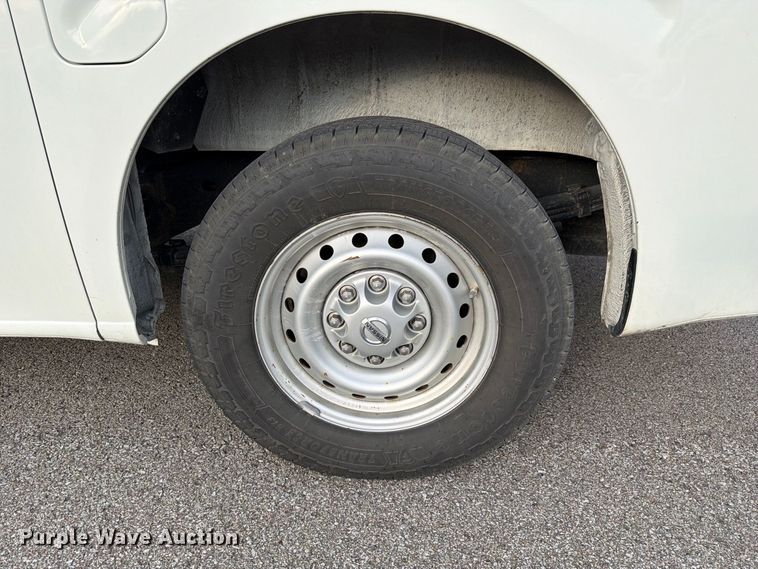 image for item DZ4837 2017 Nissan NV 1500 van