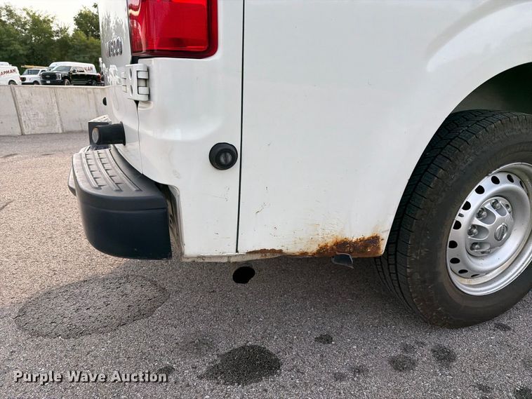 image for item DZ4838 2016 Nissan NV 1500 van