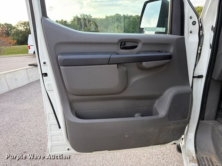 image for item DZ4838 2016 Nissan NV 1500 van