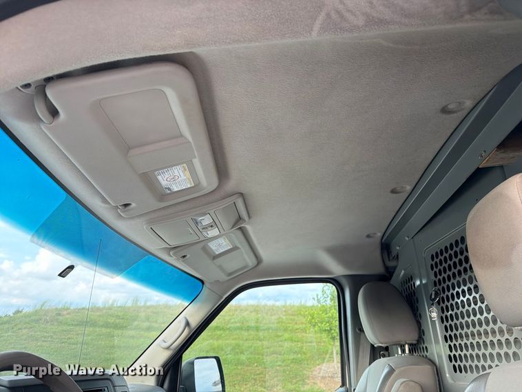 image for item DZ4838 2016 Nissan NV 1500 van