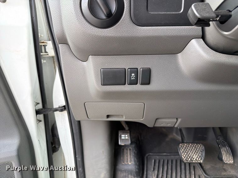 image for item DZ4838 2016 Nissan NV 1500 van