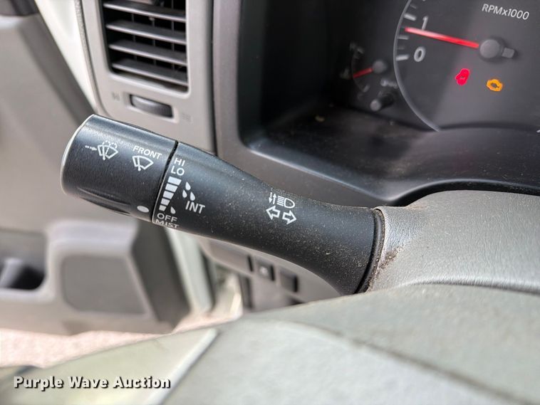 image for item DZ4838 2016 Nissan NV 1500 van