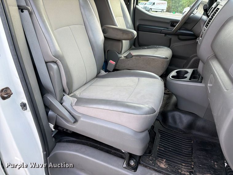 image for item DZ4838 2016 Nissan NV 1500 van