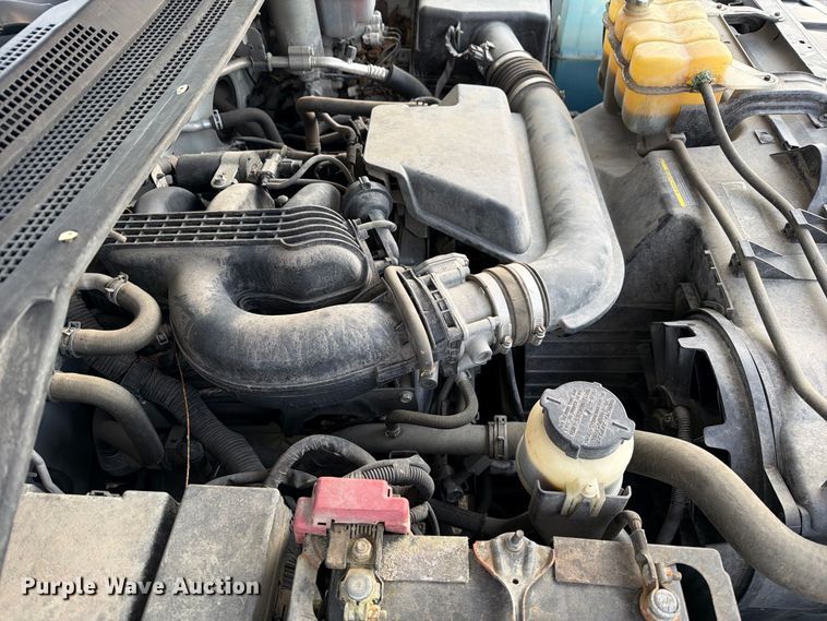 image for item DZ4838 2016 Nissan NV 1500 van