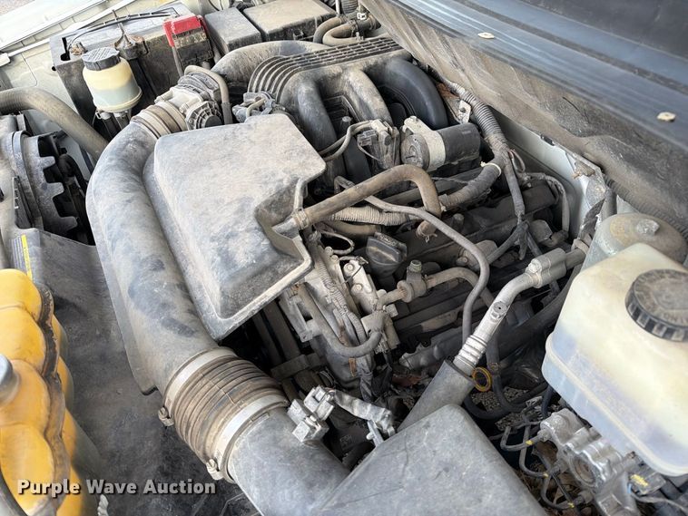 image for item DZ4838 2016 Nissan NV 1500 van