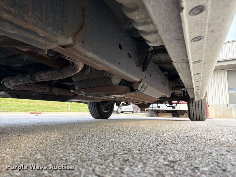 image for item DZ4838 2016 Nissan NV 1500 van