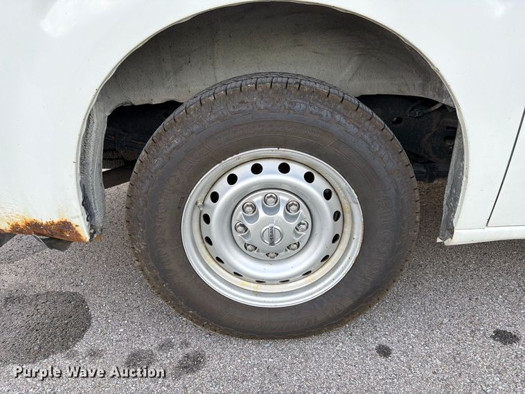 image for item DZ4838 2016 Nissan NV 1500 van