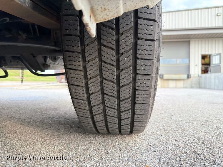 image for item DZ4838 2016 Nissan NV 1500 van