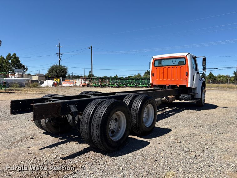 image for item EA0003 2012 Freightliner Business Class M2 truck cab and chassis