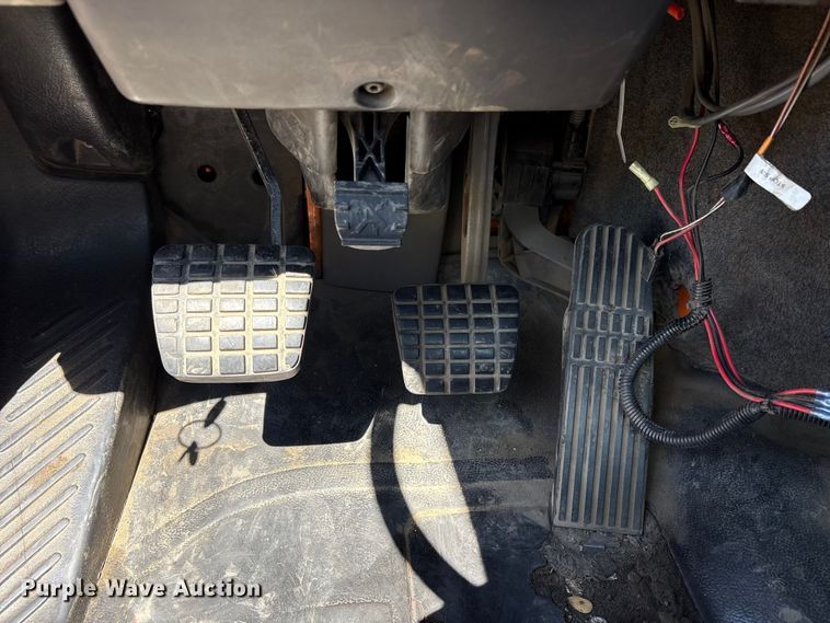 image for item EA0003 2012 Freightliner Business Class M2 truck cab and chassis