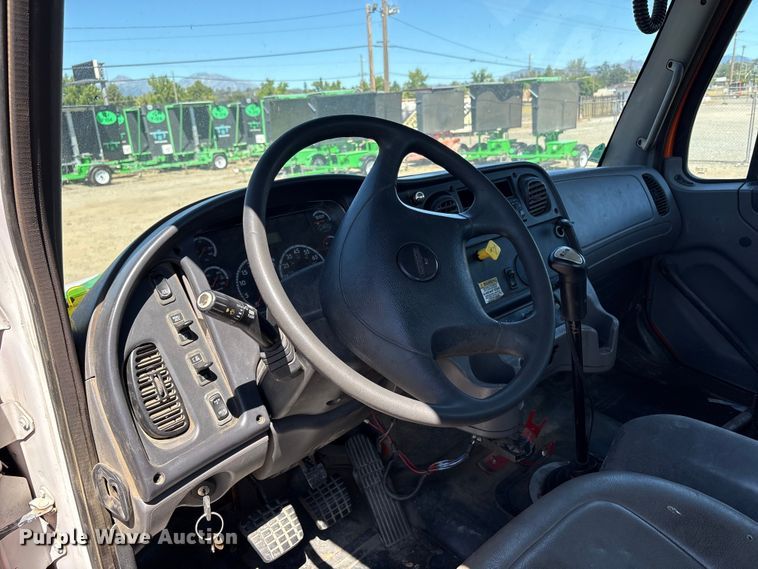 image for item EA0003 2012 Freightliner Business Class M2 truck cab and chassis
