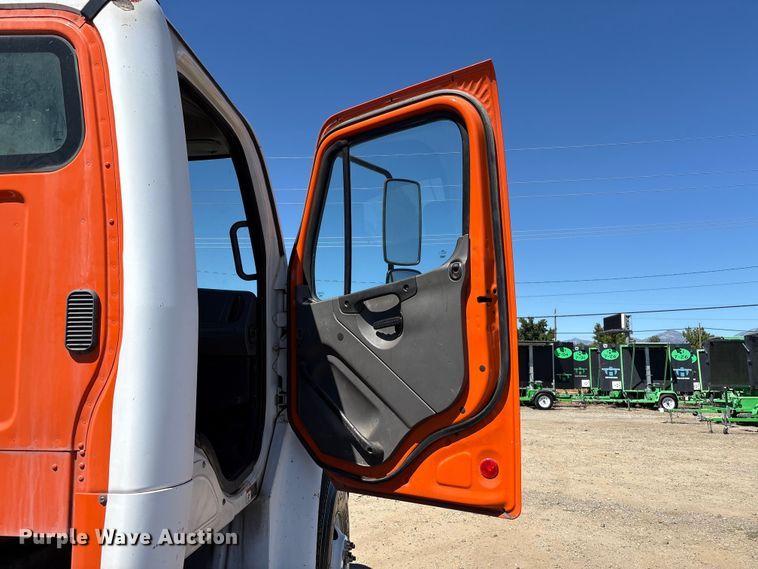image for item EA0003 2012 Freightliner Business Class M2 truck cab and chassis