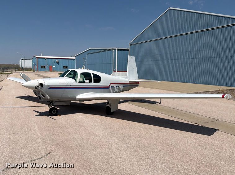 image for item EA0440 1964 Mooney M-20C airplane