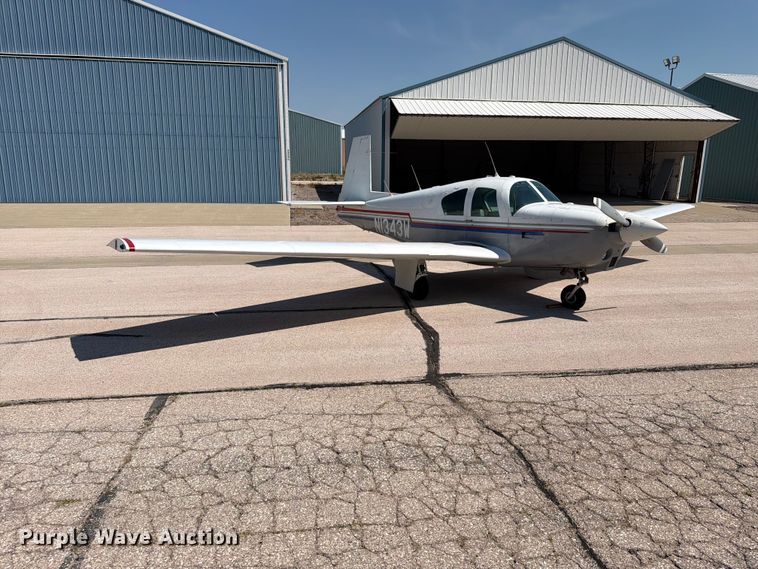 image for item EA0440 1964 Mooney M-20C airplane